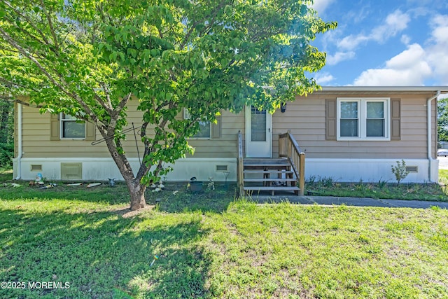 66 Douglas Dr, Jackson, NJ 08527 - view of front facade featuring a front yard and crawl space