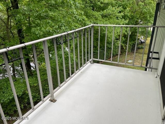 8 Indiana Ct Unit 1016, Matawan, NJ 07747 - view of balcony