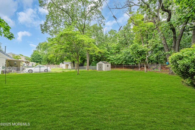443 Shady Ln, Howell, NJ 07731 - view of yard