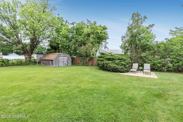 4 Mason Dr, Hazlet, NJ 07730 - view of yard featuring a patio area and a garage