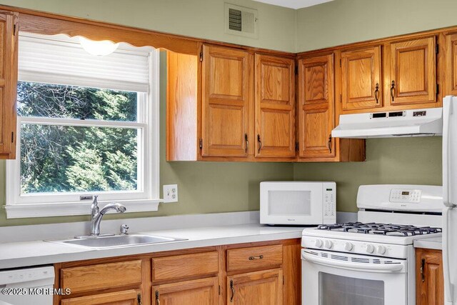 1216 Fox Hollow Dr, Toms River, NJ 08755