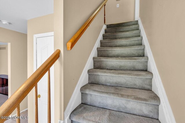 1216 Fox Hollow Dr, Toms River, NJ 08755