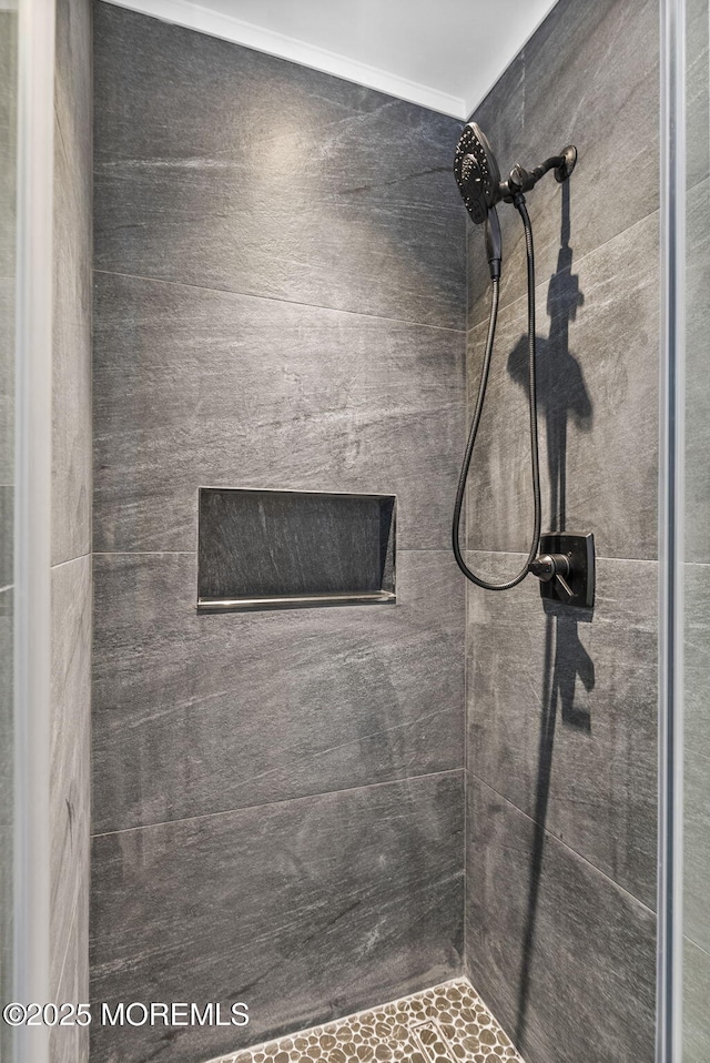 4 Penny Ct, East Brunswick, NJ 08816 - bathroom featuring a tile shower