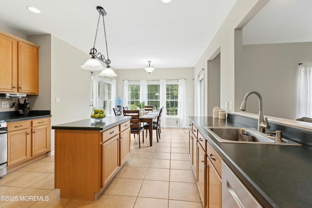 7 Topaz Dr, Jackson, NJ 08527 - kitchen with dark countertops, light tile patterned floors, decorative light fixtures, recessed lighting, and under cabinet range hood