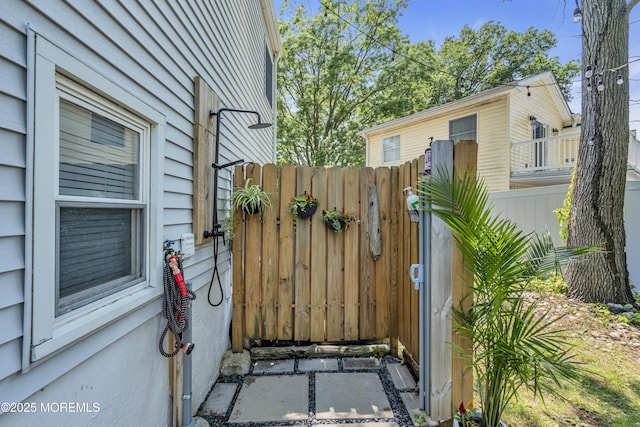 17 Maplewood Dr, Middletown, NJ 07748 - view of gate