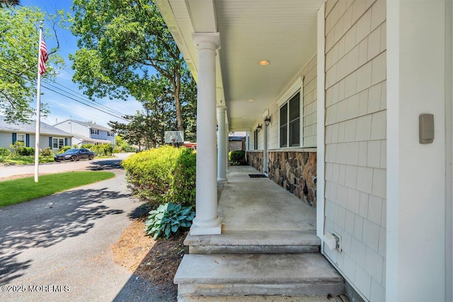 85 Main Bayway, Toms River, NJ 08753 - view of porch