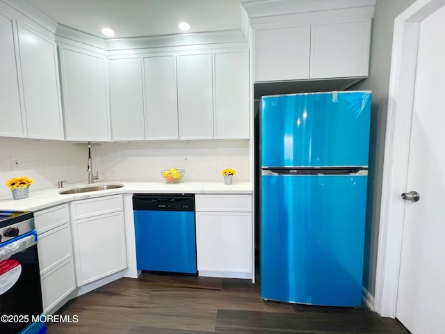 35 Wycoff Way E Unit 35, East Brunswick, NJ 08816 - kitchen with fridge, dishwashing machine, a sink, white cabinets, and recessed lighting