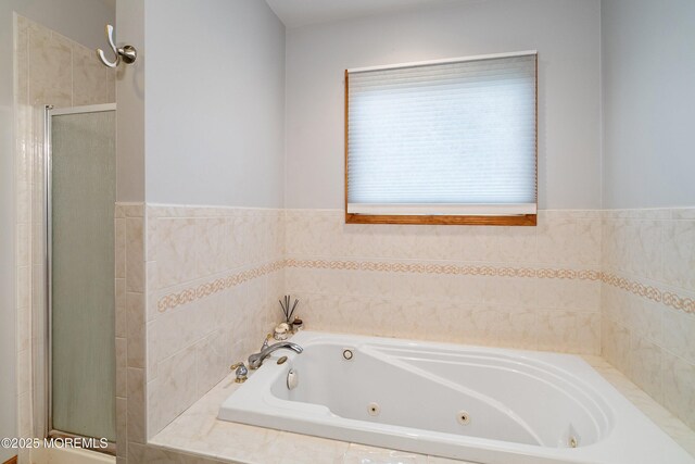 629 Lloyd Rd, Aberdeen, NJ 07747 - photo 32
