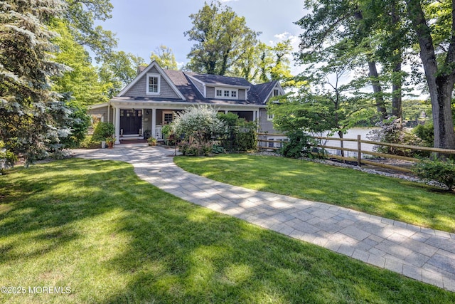 1 Beechwood Ter, Matawan, NJ 07747 - view of front facade with a porch