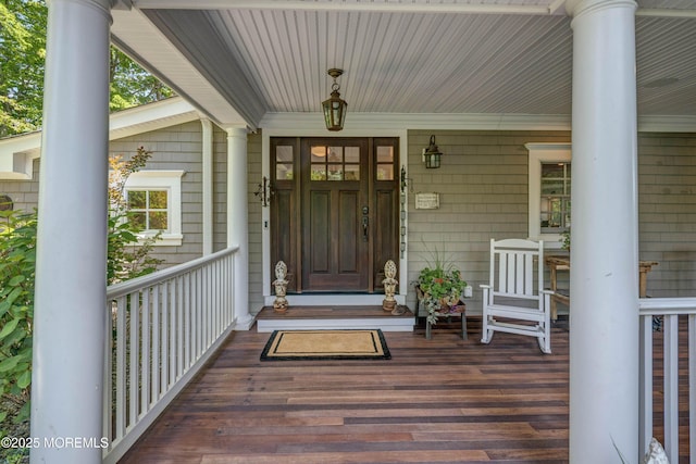 1 Beechwood Ter, Matawan, NJ 07747 - entrance to property with a porch