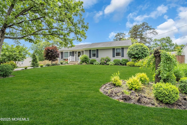 1016 7th Ave, Toms River, NJ 08757 - ranch-style house with a front lawn