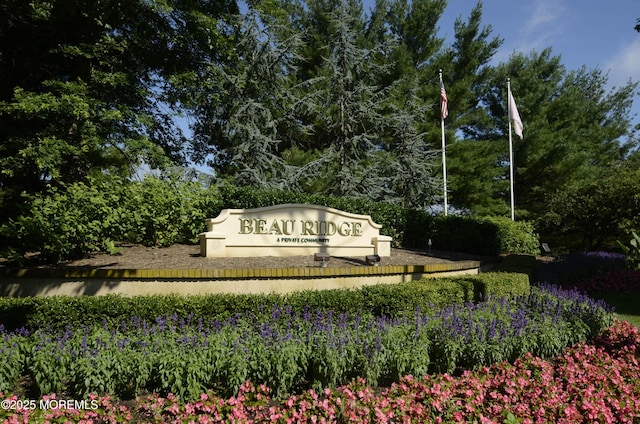 117 Sequoia Woods Ct, Holmdel, NJ 07733 - view of community / neighborhood sign