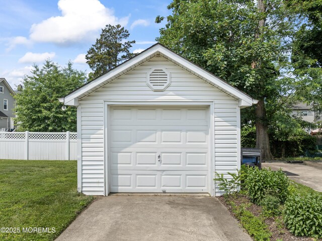 42 Chestnut St, Red Bank, NJ 07701 - detached garage featuring concrete driveway