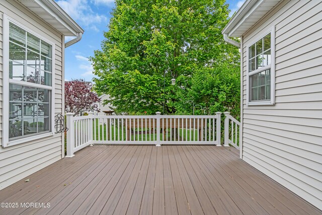 5 Minot Light Ct, Barnegat, NJ 08005 - view of wooden deck