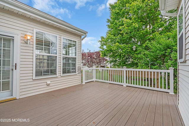 5 Minot Light Ct, Barnegat, NJ 08005 - view of wooden deck