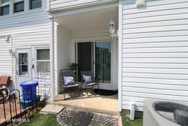 15 Iowa Ct Unit 621, Matawan, NJ 07747 - view of exterior entry with a patio