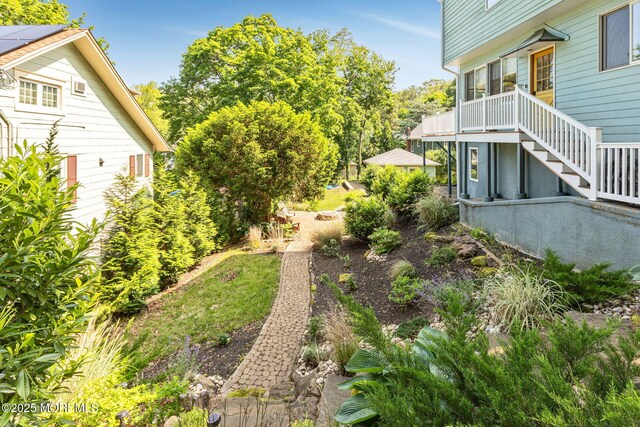 29 Grand Ave, Atlantic Highlands, NJ 07716 - view of yard with stairway