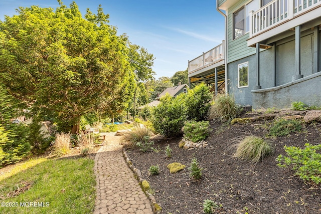 29 Grand Ave, Atlantic Highlands, NJ 07716 - view of yard with a balcony
