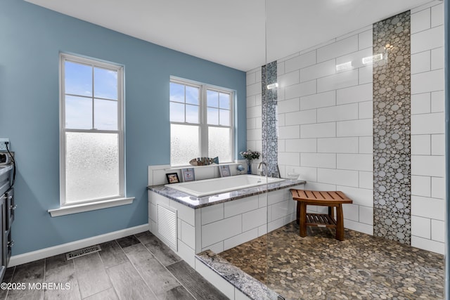 66 Shore Dr Unit 20, South Amboy, NJ 08879 - full bath featuring a bath and baseboards