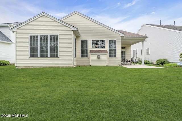 39 Barton Creek Rd, Jackson, NJ 08527 - rear view of property featuring a patio and a lawn