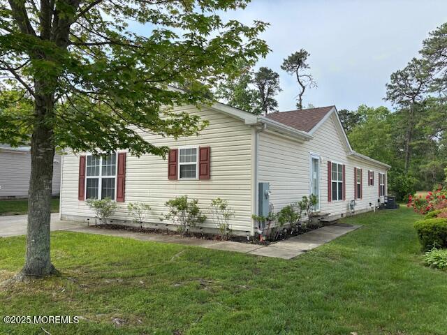184 Pebble Beach Dr, Mays Landing, NJ 08330 - view of home's exterior with a yard and crawl space