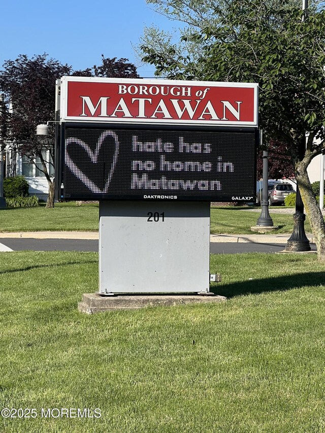 35 Poet Dr, Matawan, NJ 07747