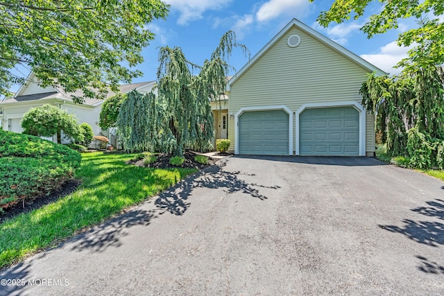 123 Skyline Dr, Lakewood, NJ 08701 - view of property exterior featuring driveway and a lawn