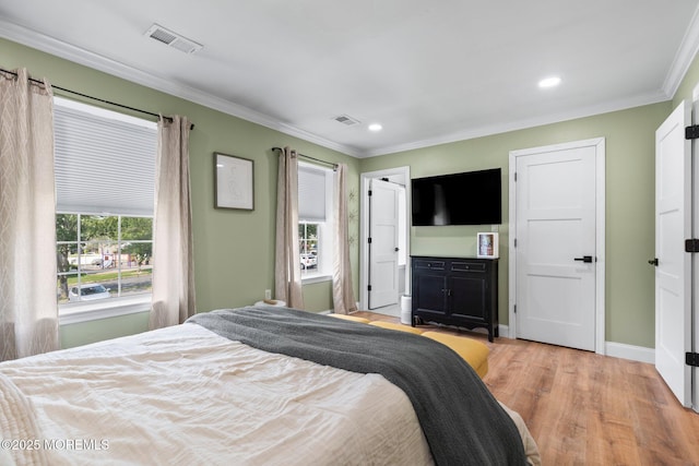 20 Lindsey Cir Unit 20, Old Bridge, NJ 08857 - bedroom featuring light wood-style floors, crown molding, recessed lighting, and baseboards