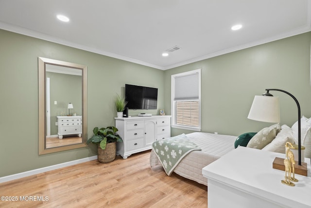 20 Lindsey Cir Unit 20, Old Bridge, NJ 08857 - bedroom featuring crown molding, light wood finished floors, recessed lighting, and baseboards