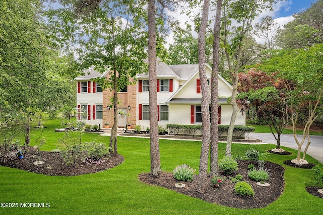 2 Kyle Ct, Jackson, NJ 08527 - view of front of home featuring a front lawn