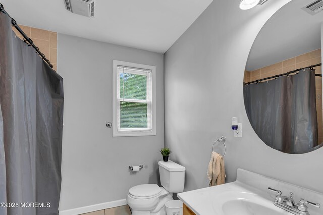 137 Willow Dr, Jackson, NJ 08527 - full bath featuring toilet, vanity, and a shower with shower curtain