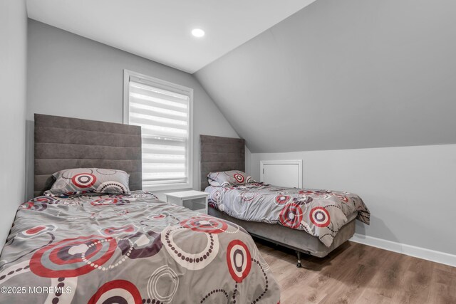 137 Willow Dr, Jackson, NJ 08527 - bedroom featuring vaulted ceiling, wood finished floors, recessed lighting, and baseboards