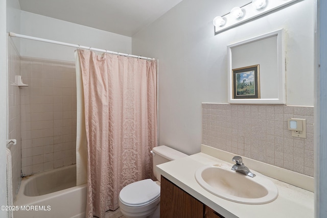 27 Sawmill Rd, Brick, NJ 08724 - full bathroom featuring toilet, vanity, and shower / bathtub combination with curtain