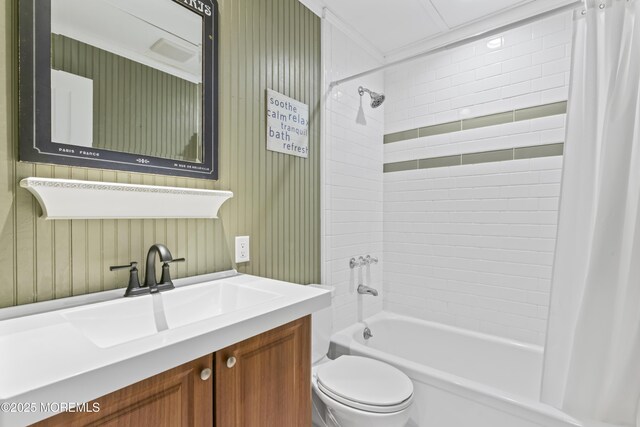 68 Gregg Dr, Beach Haven West, NJ 08050 - bathroom with shower / tub combo, toilet, and vanity