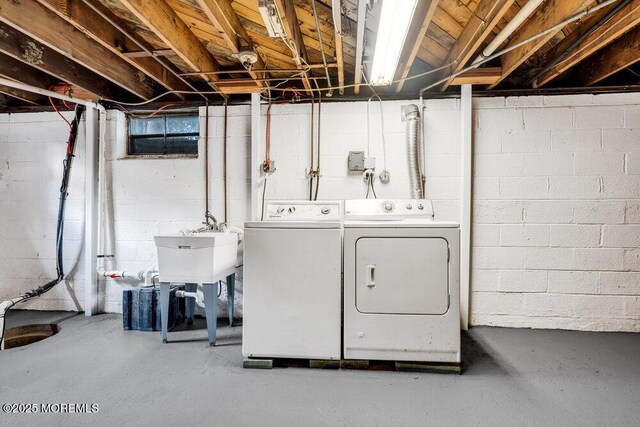 361 Meadowbrook Ave, Eatontown, NJ 07724 - laundry room with washer and clothes dryer