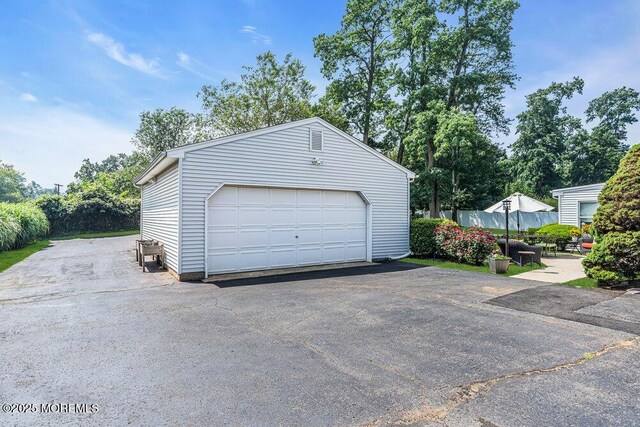 509 Newman Springs Rd, Lincroft, NJ 07738 - photo 38