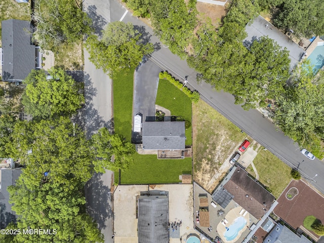 711 Chelsea St, Forked River, NJ 08731 - bird's eye view of a pool