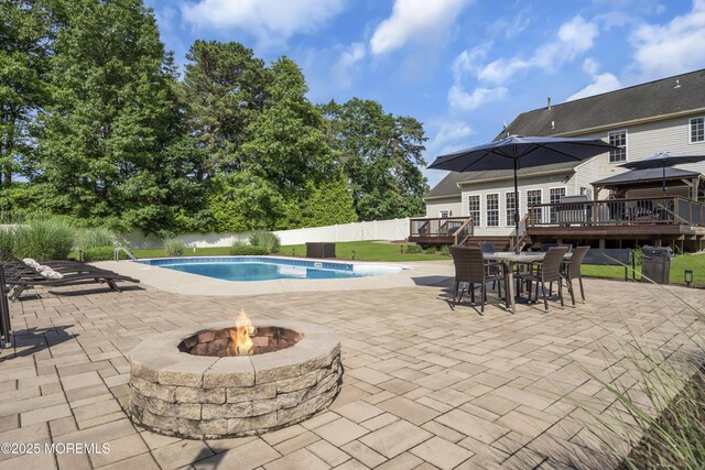 8 Reagan Dr, Jackson, NJ 08527