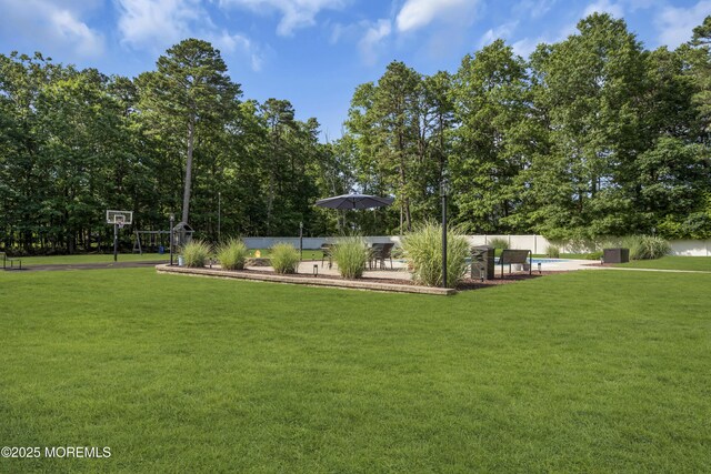 8 Reagan Dr, Jackson, NJ 08527