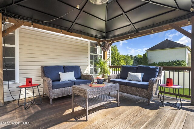8 Reagan Dr, Jackson, NJ 08527