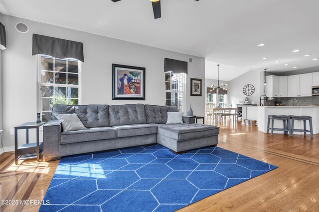 8 Reagan Dr, Jackson, NJ 08527