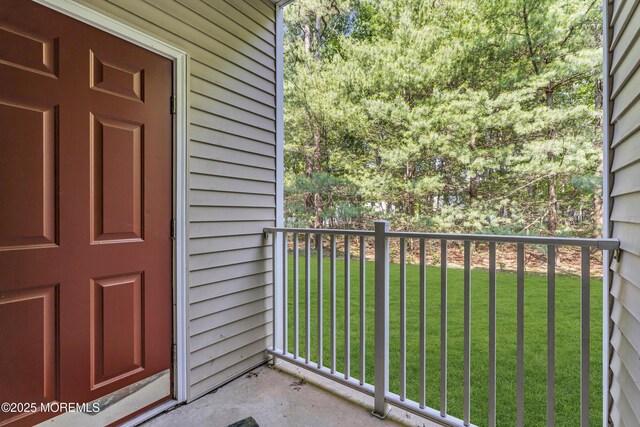 113 Sophee Ln, Lakewood, NJ 08701 - view of balcony