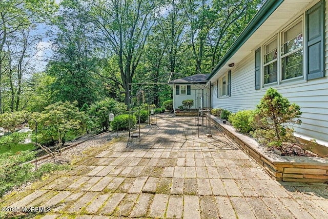 7 E Parkway Pl, Holmdel, NJ 07733 - view of patio