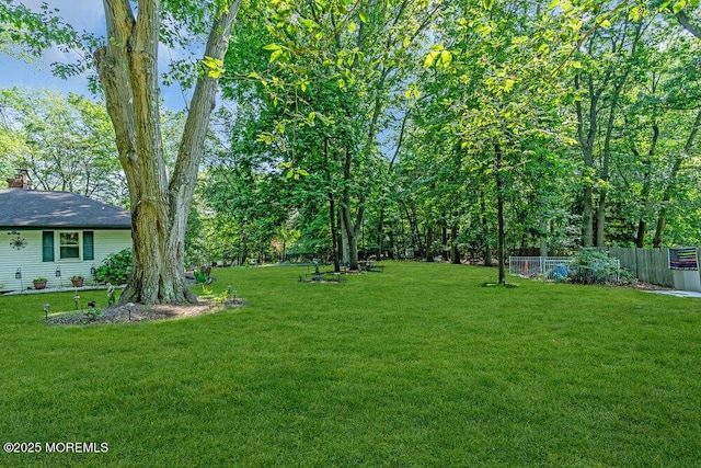 7 E Parkway Pl, Holmdel, NJ 07733 - view of yard