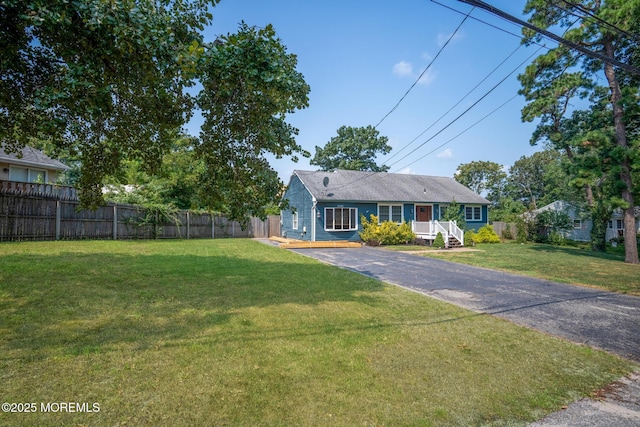 1172 Laurel Dr, Toms River, NJ 08753 - ranch-style house featuring driveway