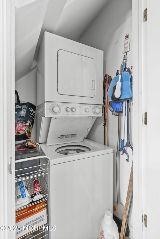 100 Seaview Ave Unit 4-12, Monmouth Beach, NJ 07750 - laundry area with stacked washer and clothes dryer