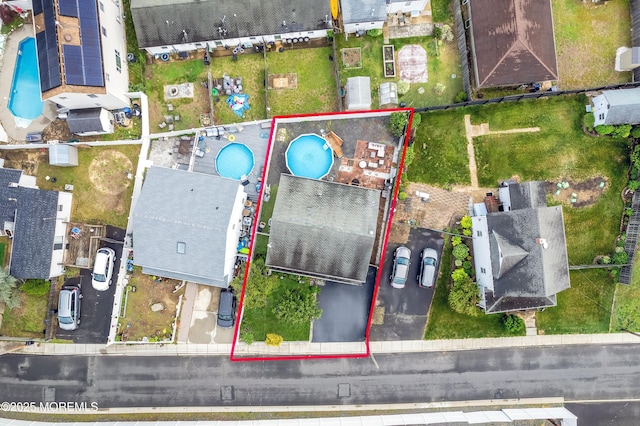 40 Wood St, Keansburg, NJ 07734 - view of property location with a pool and property parcel outlined
