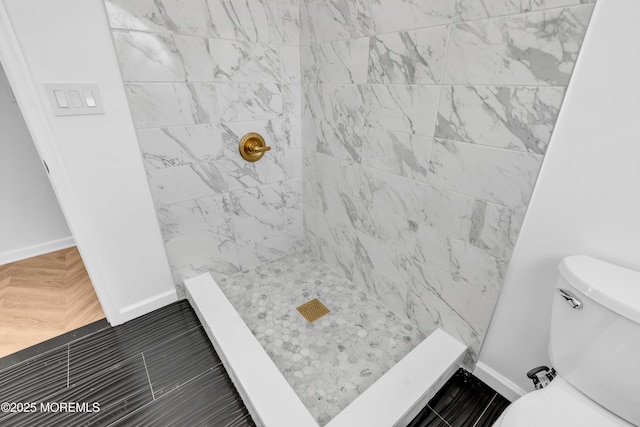 118 Cedar Point Ave, Brick, NJ 08723 - full bathroom featuring tiled shower, baseboards, and toilet