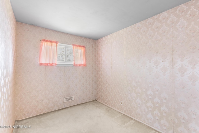 13 Copper Ln, Hazlet, NJ 07730 - unfurnished room featuring carpet floors and wallpapered walls