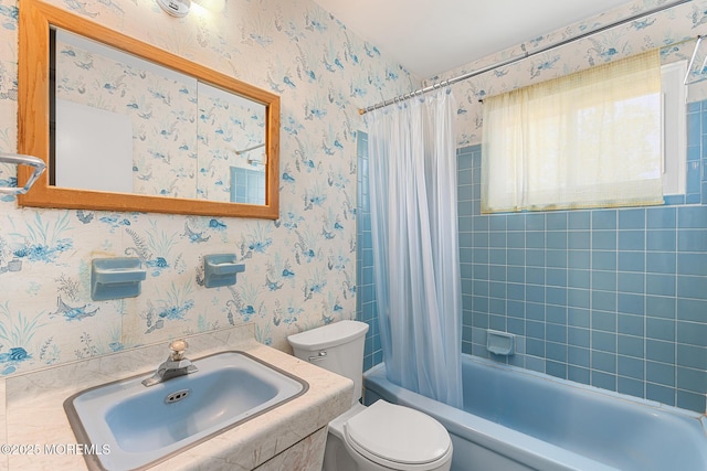 13 Copper Ln, Hazlet, NJ 07730 - bathroom with shower / bath combo and wallpapered walls